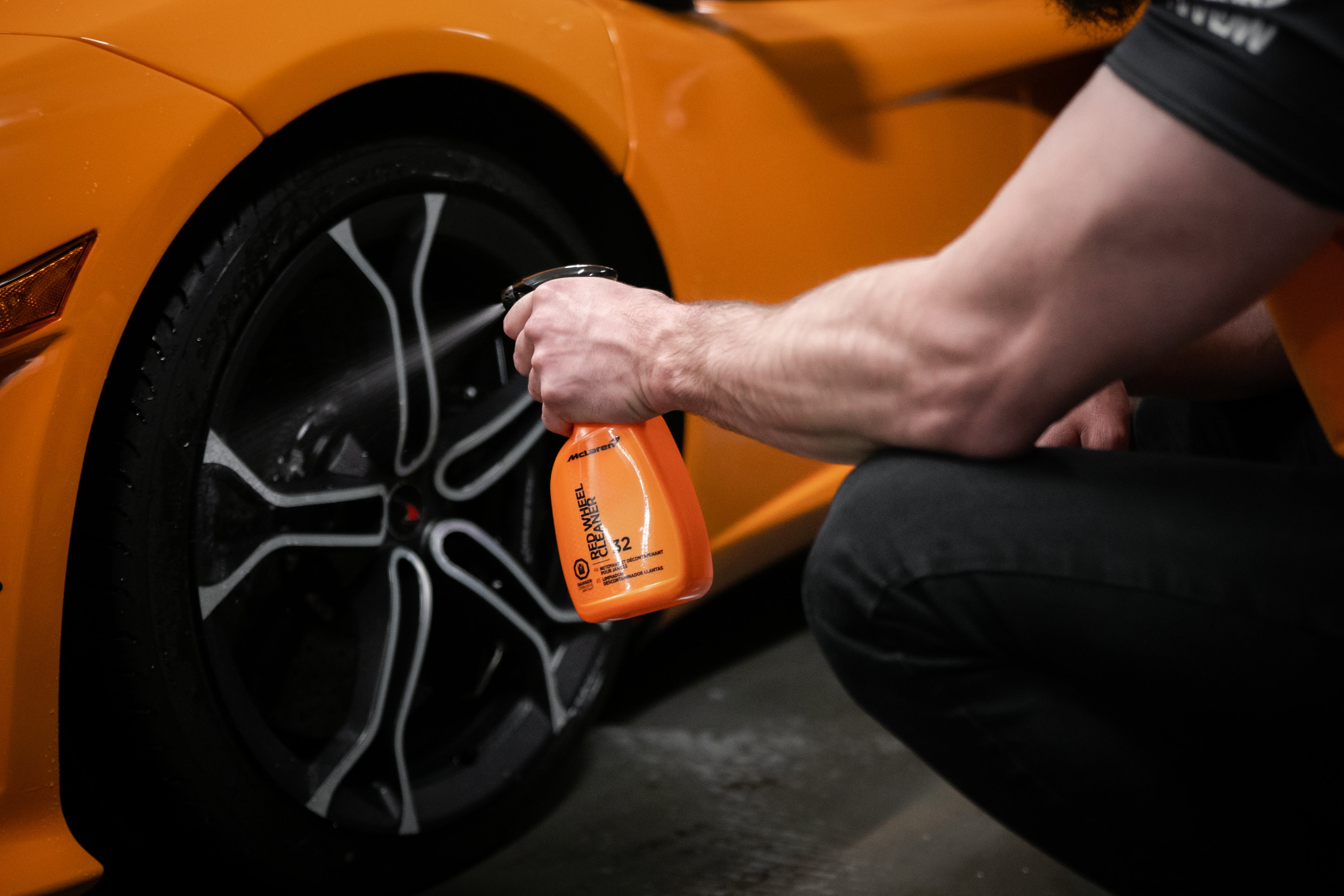 Red Wheel Cleaner 32